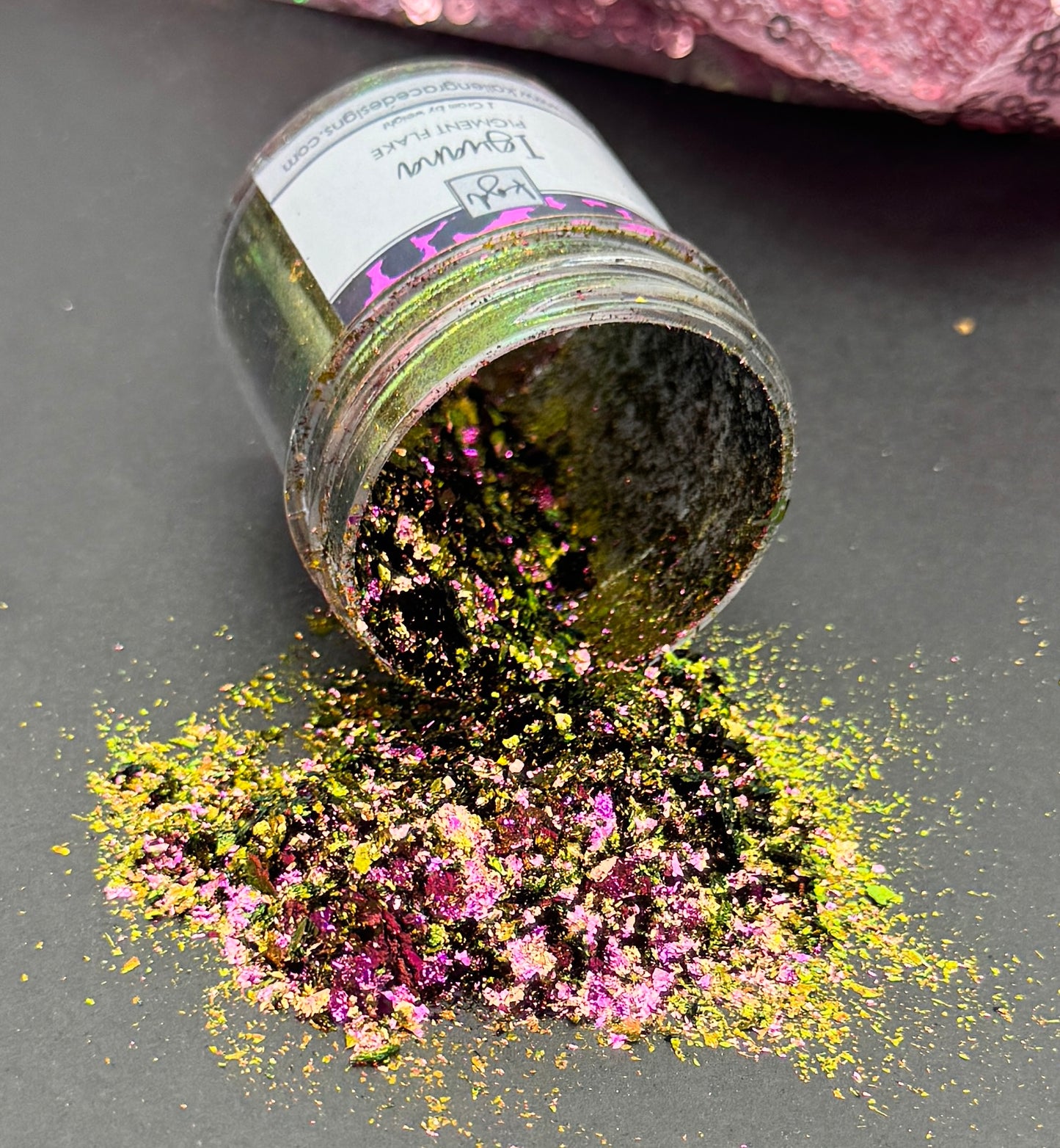 Iguana {Chameleon Flake}