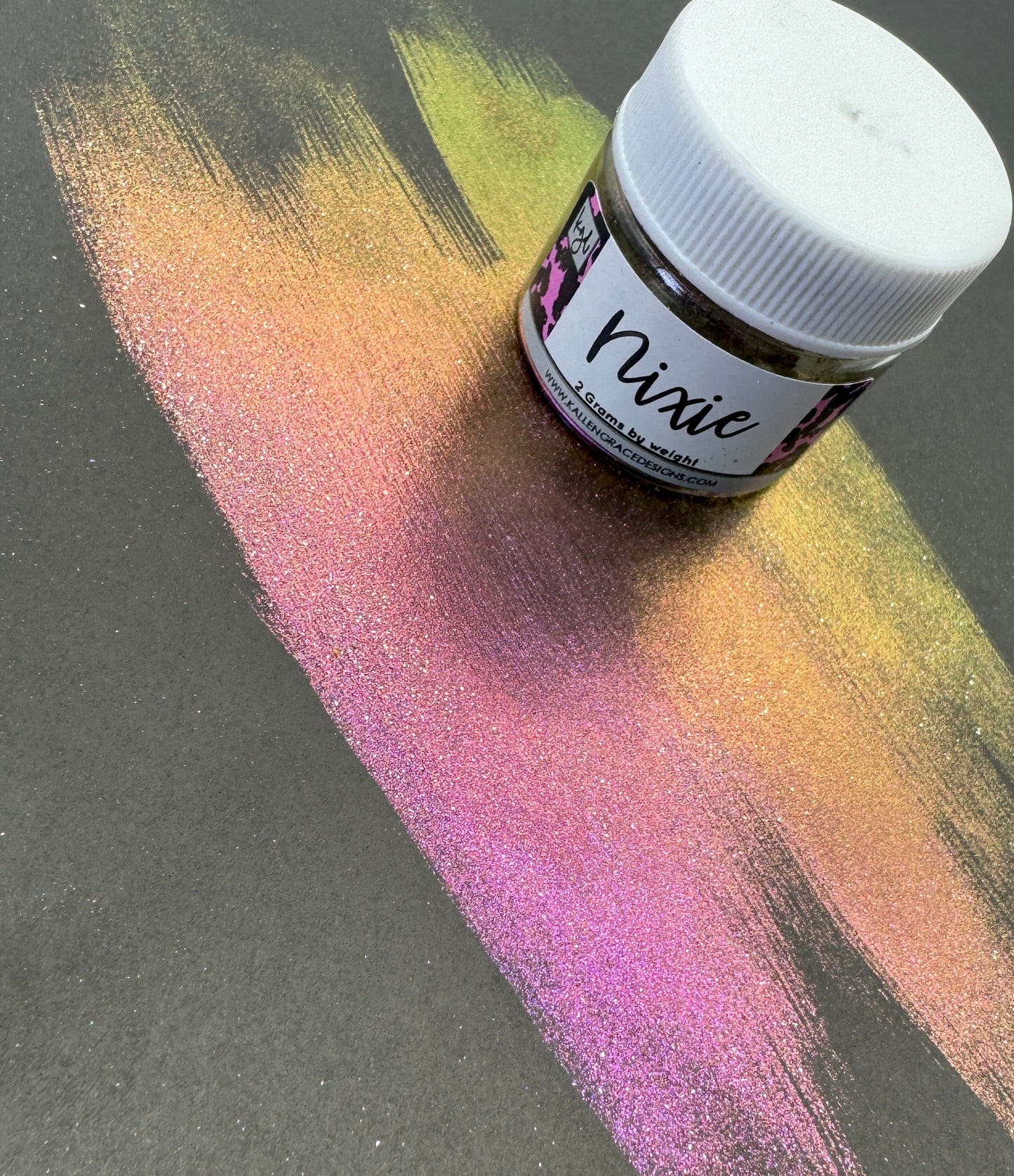 Nixie // Super Chameleon Pigment 2g
