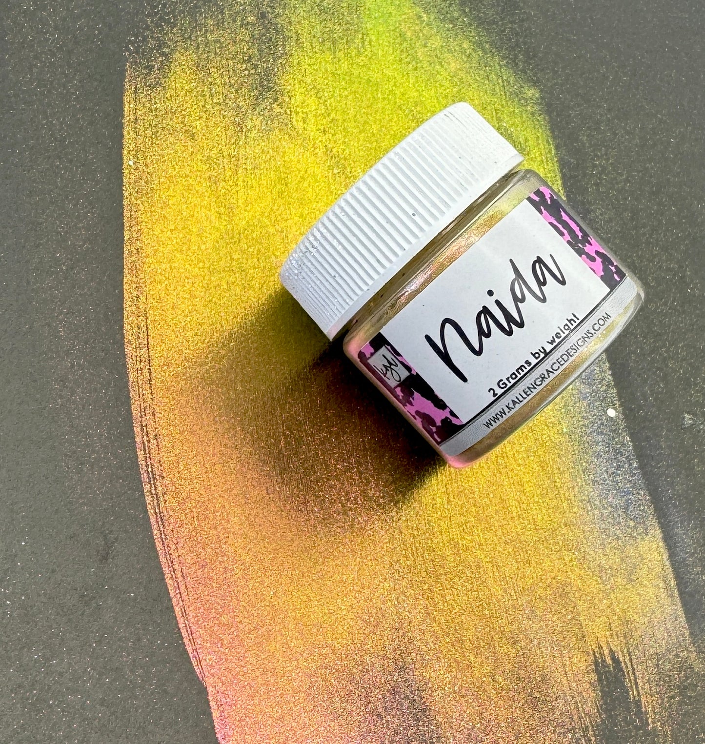 Naida // Super Chameleon Pigment 2g
