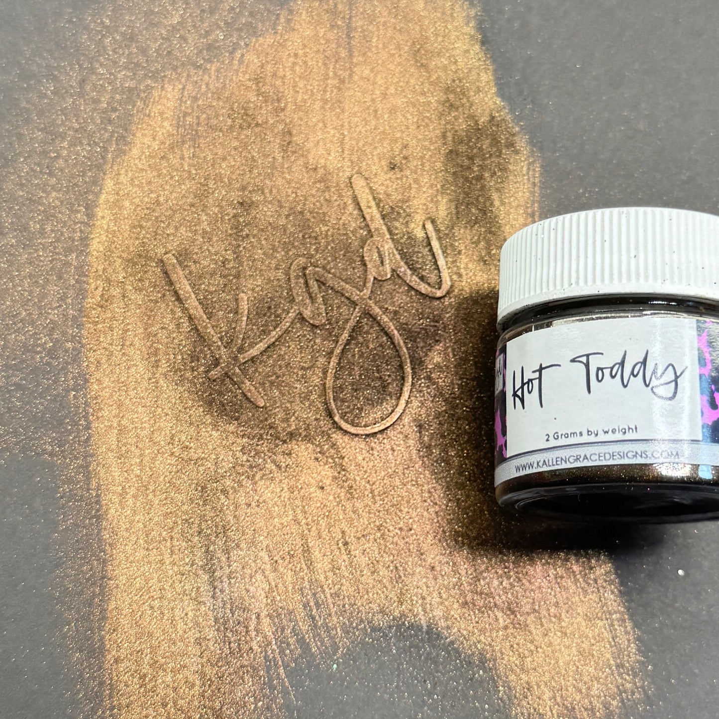 Hot Toddy // Chrome Pigment 2g