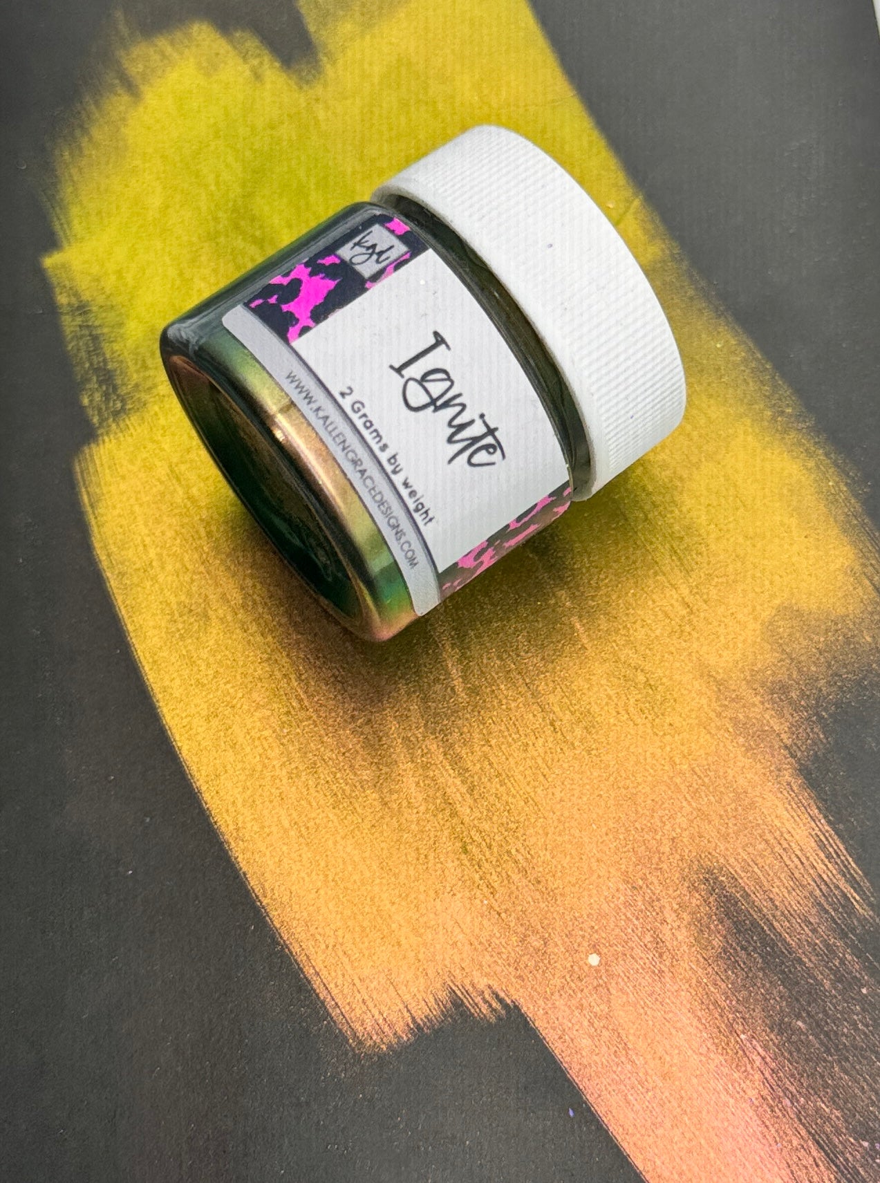 Ignite // Super Chameleon Pigment