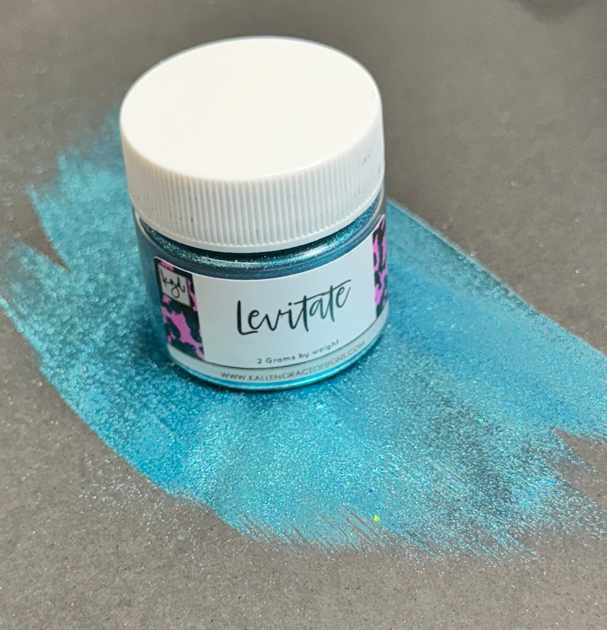 Levitate // Chrome Pigment 2g