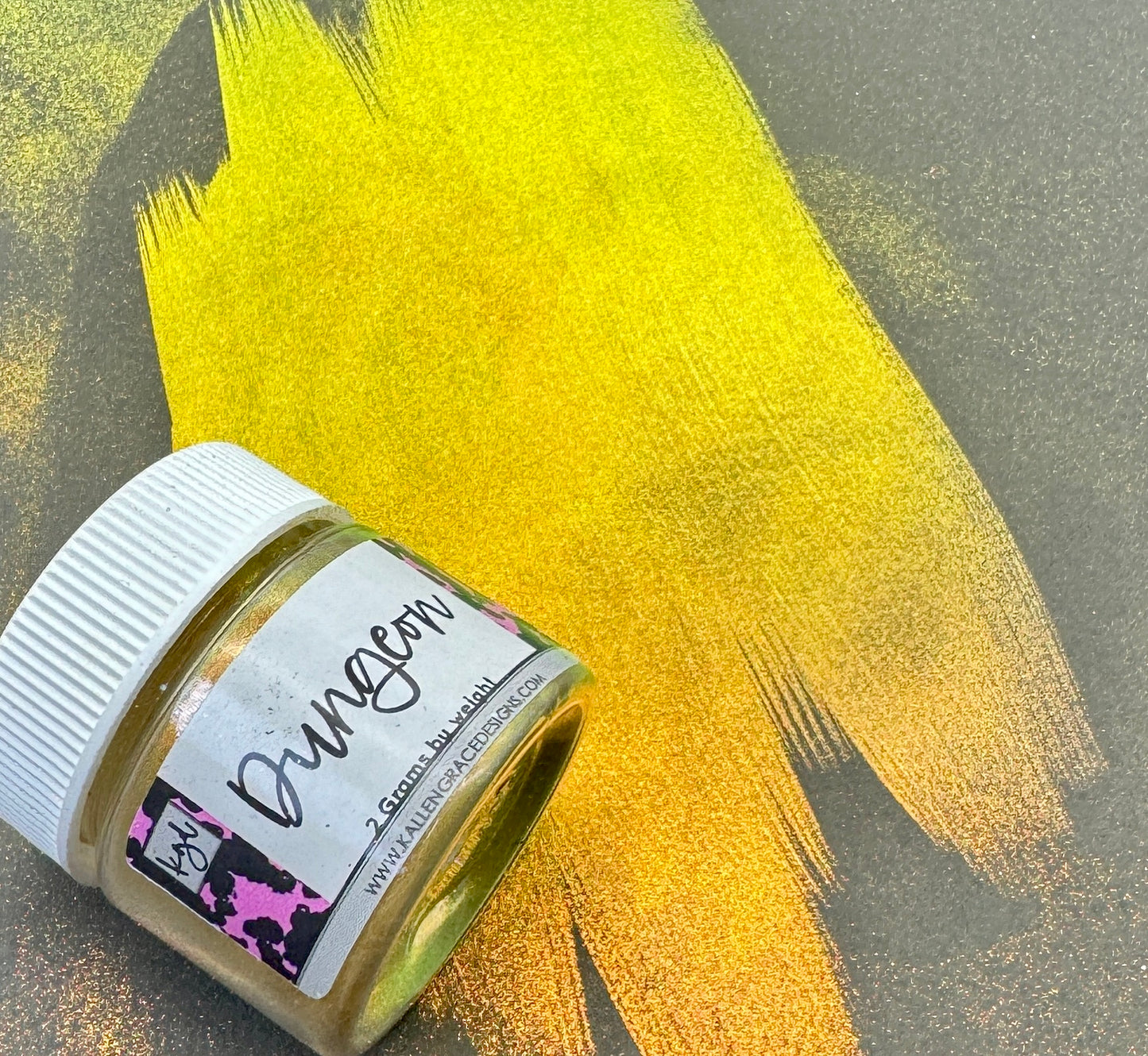 Dungeon // Super Chameleon Pigment 2g