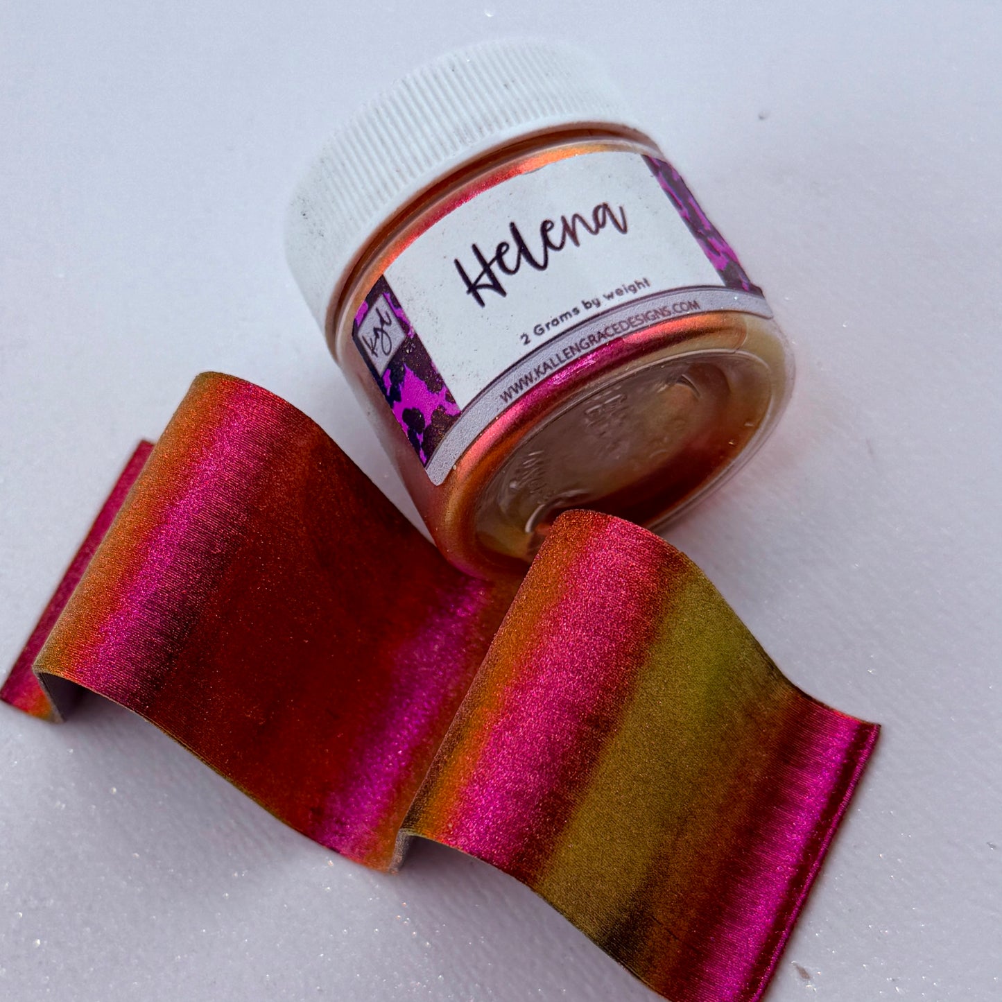 Helena // 2g Hypershift Chameleon Pigment