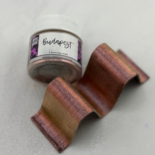 Budapest // 2g Hypershift Chameleon Pigment