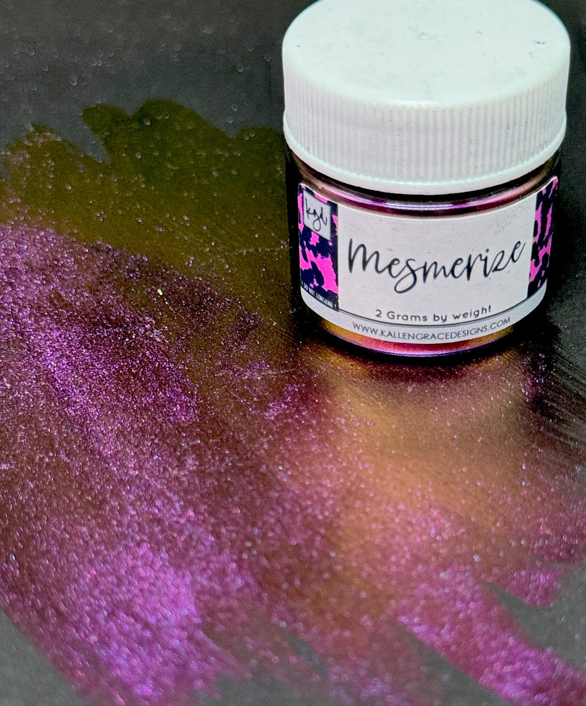 Mesmerize // Super Chameleon Pigment 2g