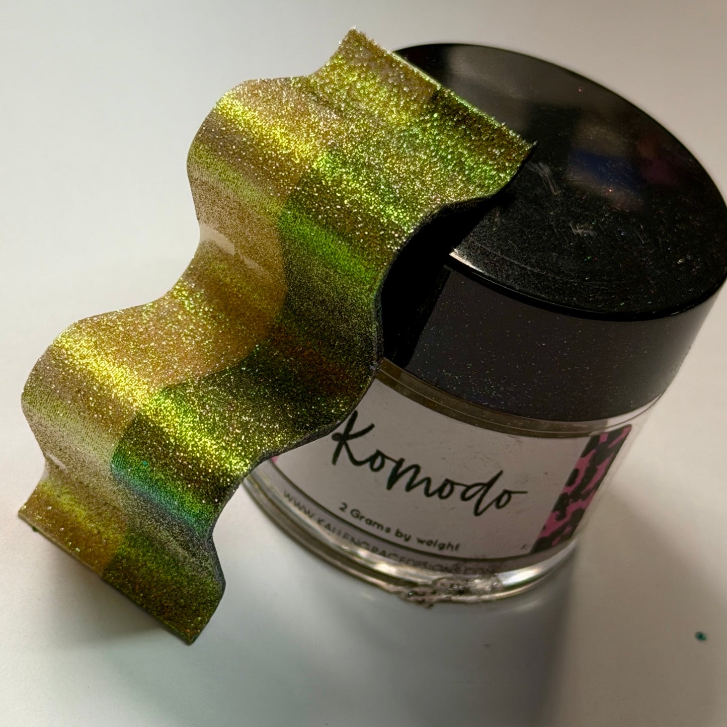 Komodo // REFLECTIVE Hypershift Pigment 4G