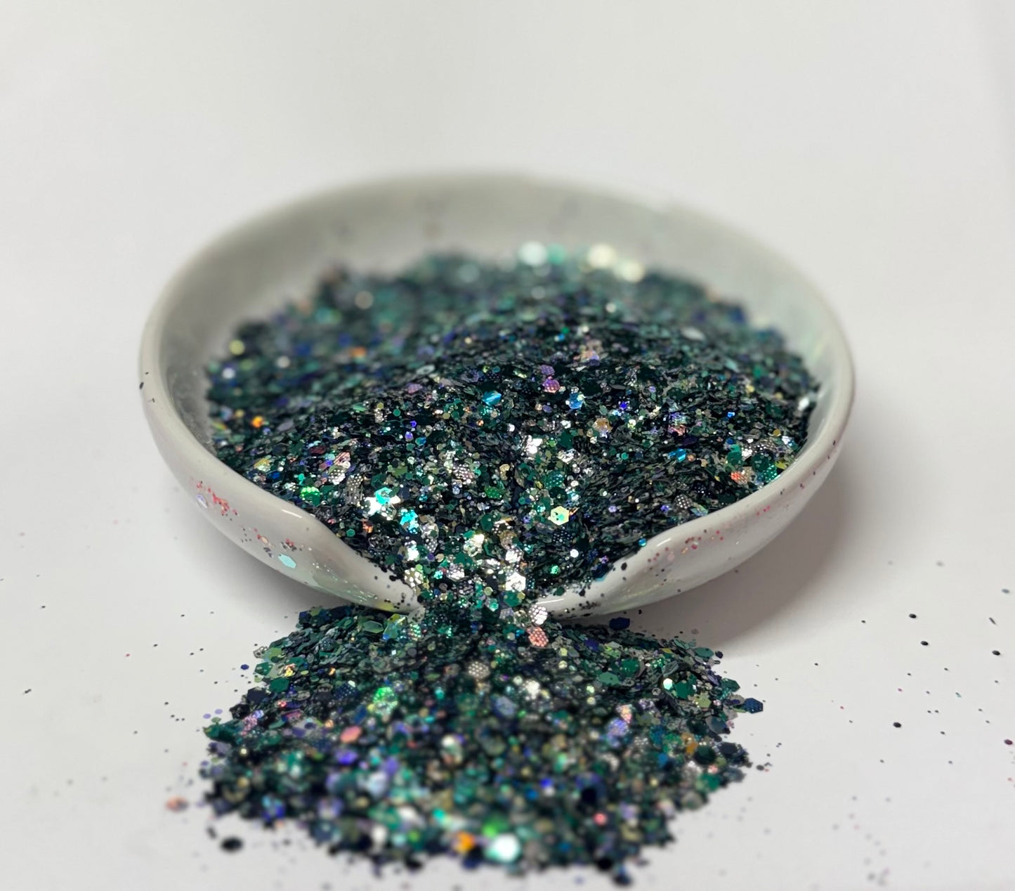 Salad Fingers {VAULT GLITTER MIX 1/16}