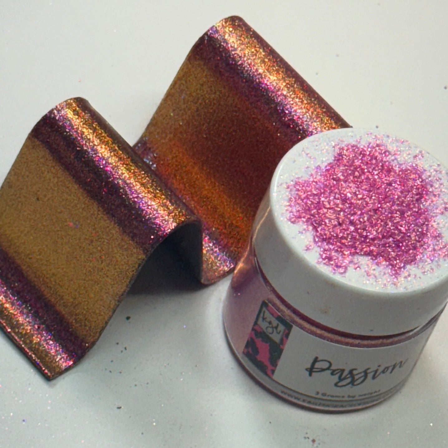 Passion // 3g Chameleon Pigment