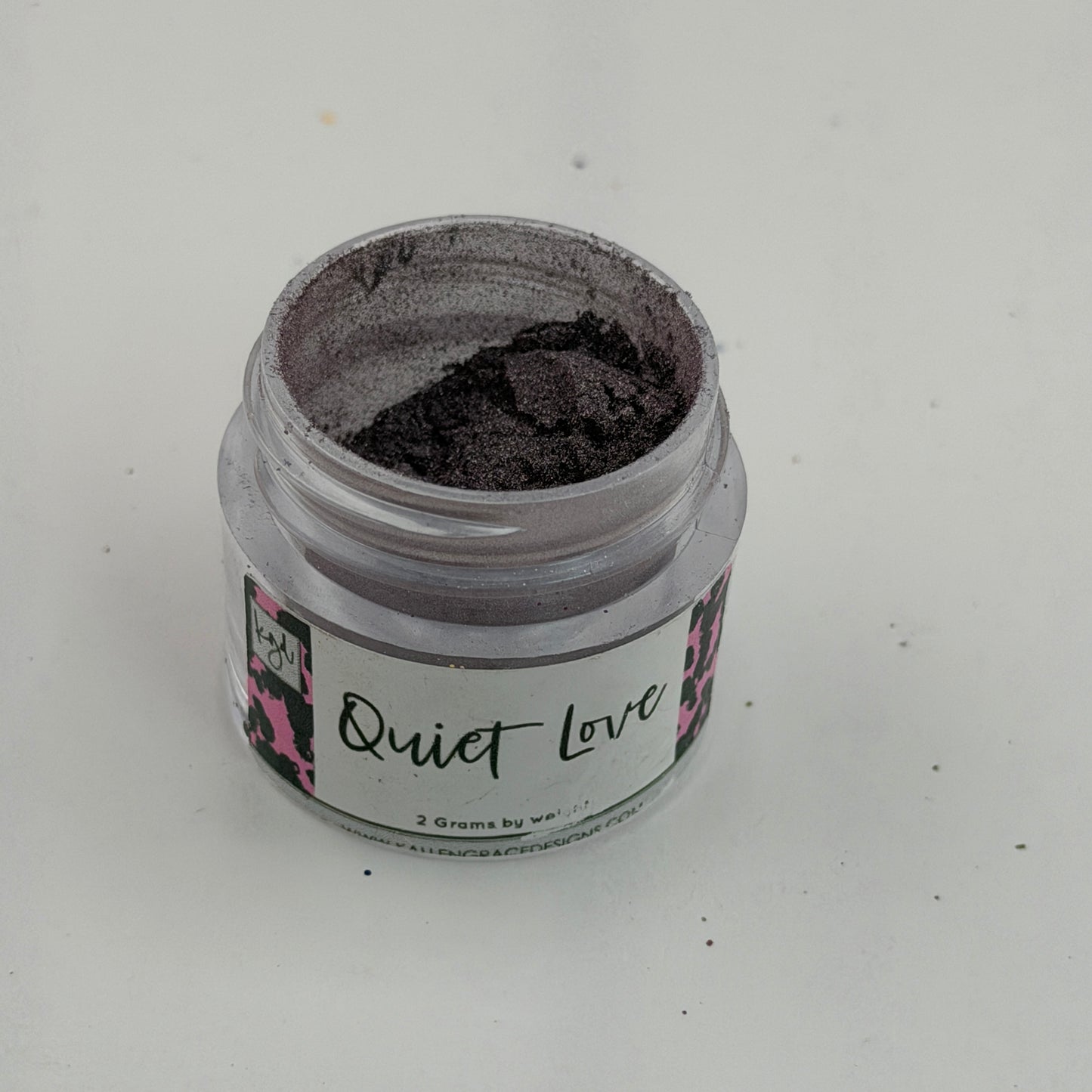 Quiet Love // Chrome Pigment 2g