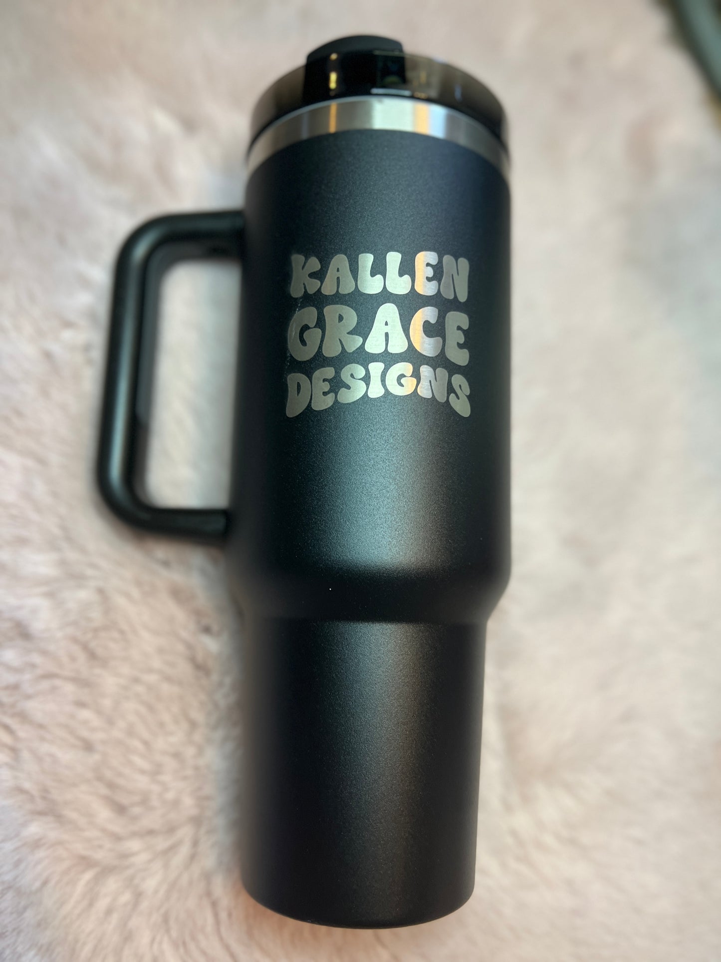 {Black} 40oz KGD Handle Tumbler