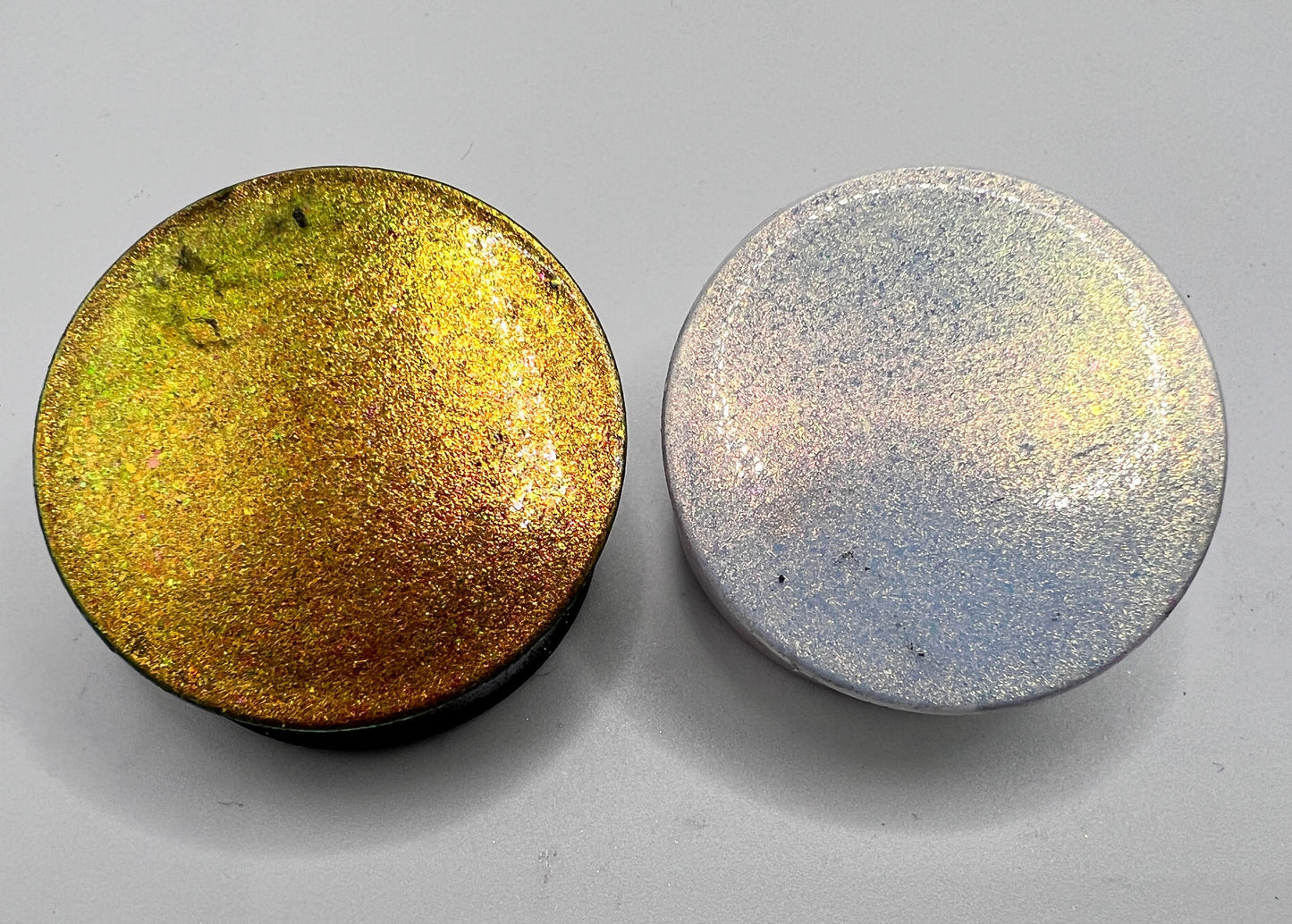 Eden  // Aurora Chameleon Flake 2g