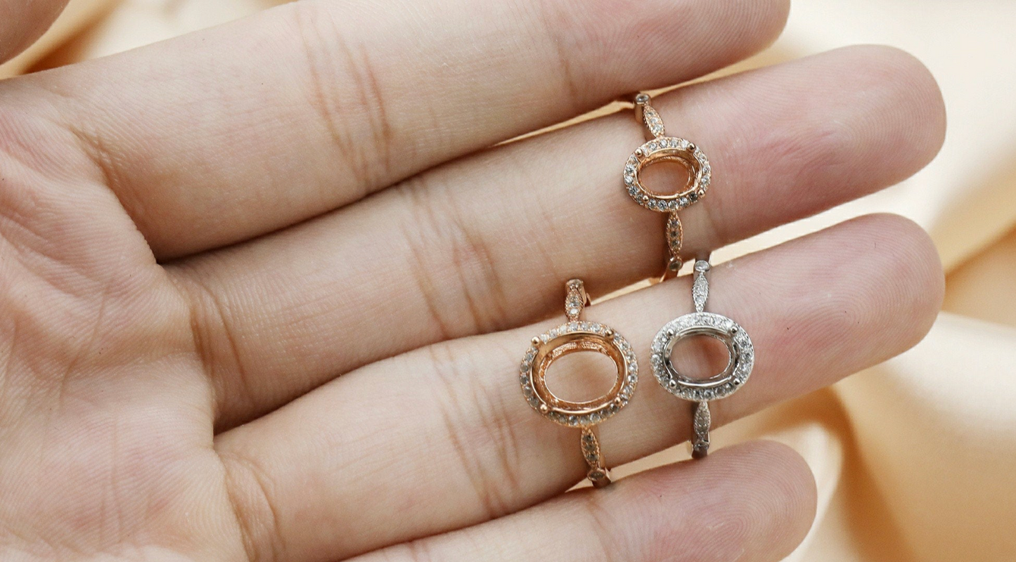 {MTO} Oval Ring w/ Cubic Zirconia