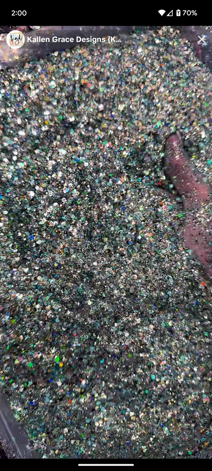 Call me at 8 {VAULT GLITTER MIX 10/3}