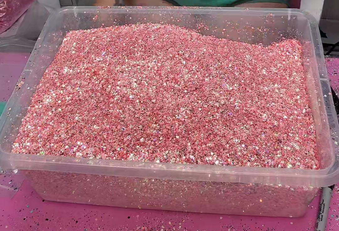 Rosey Pink {VAULT GLITTER MIX 11/21}