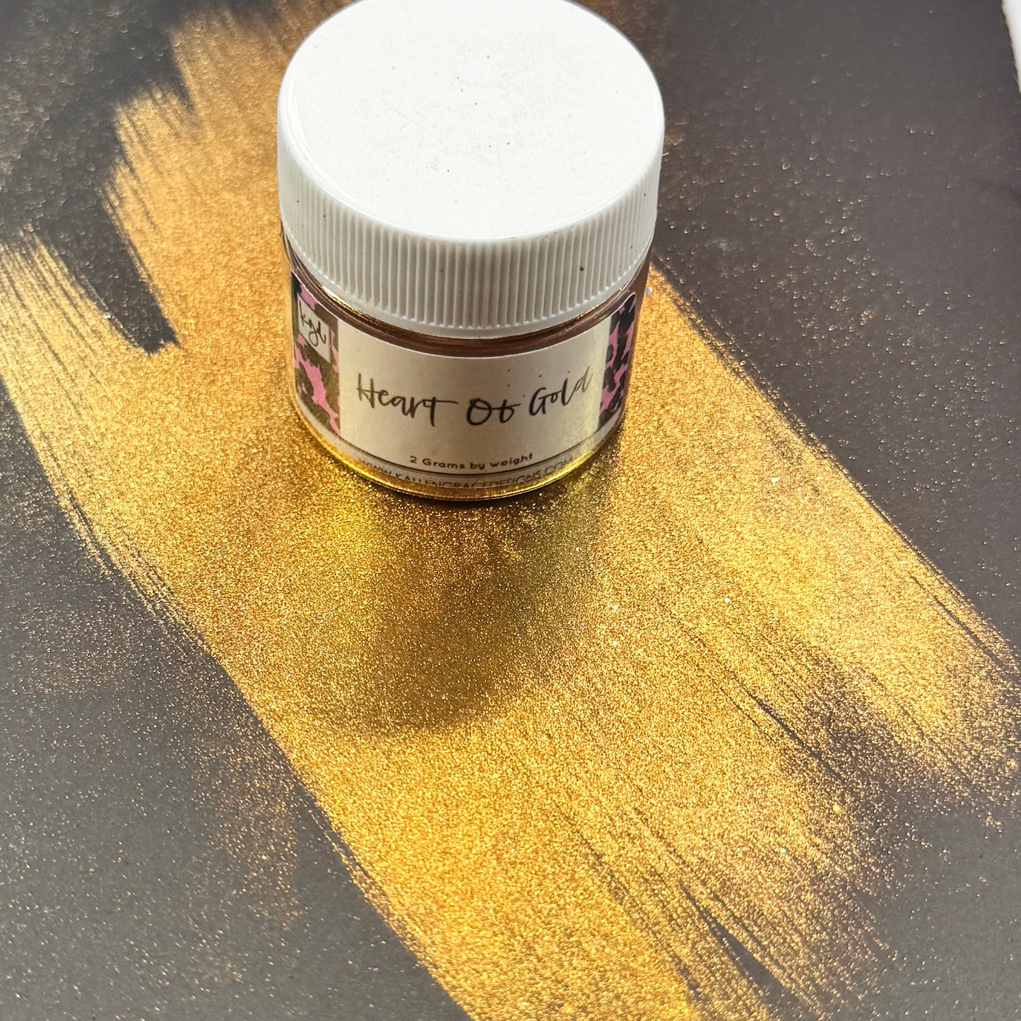 Heart of Gold // Chrome Pigment 2g