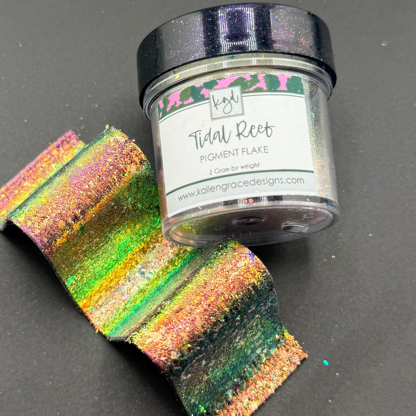 Tidal Reef // Pigment Flake