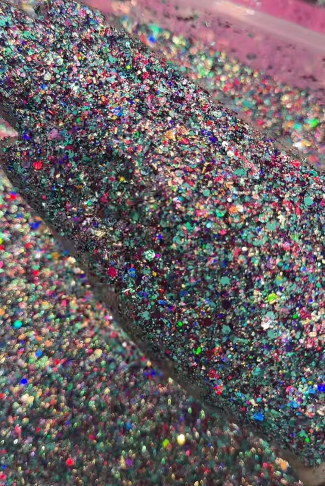 Goochy {VAULT GLITTER MIX 11/21}