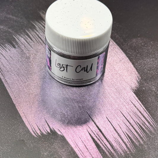 Last Call // Chrome Chameleon Pigment 2g