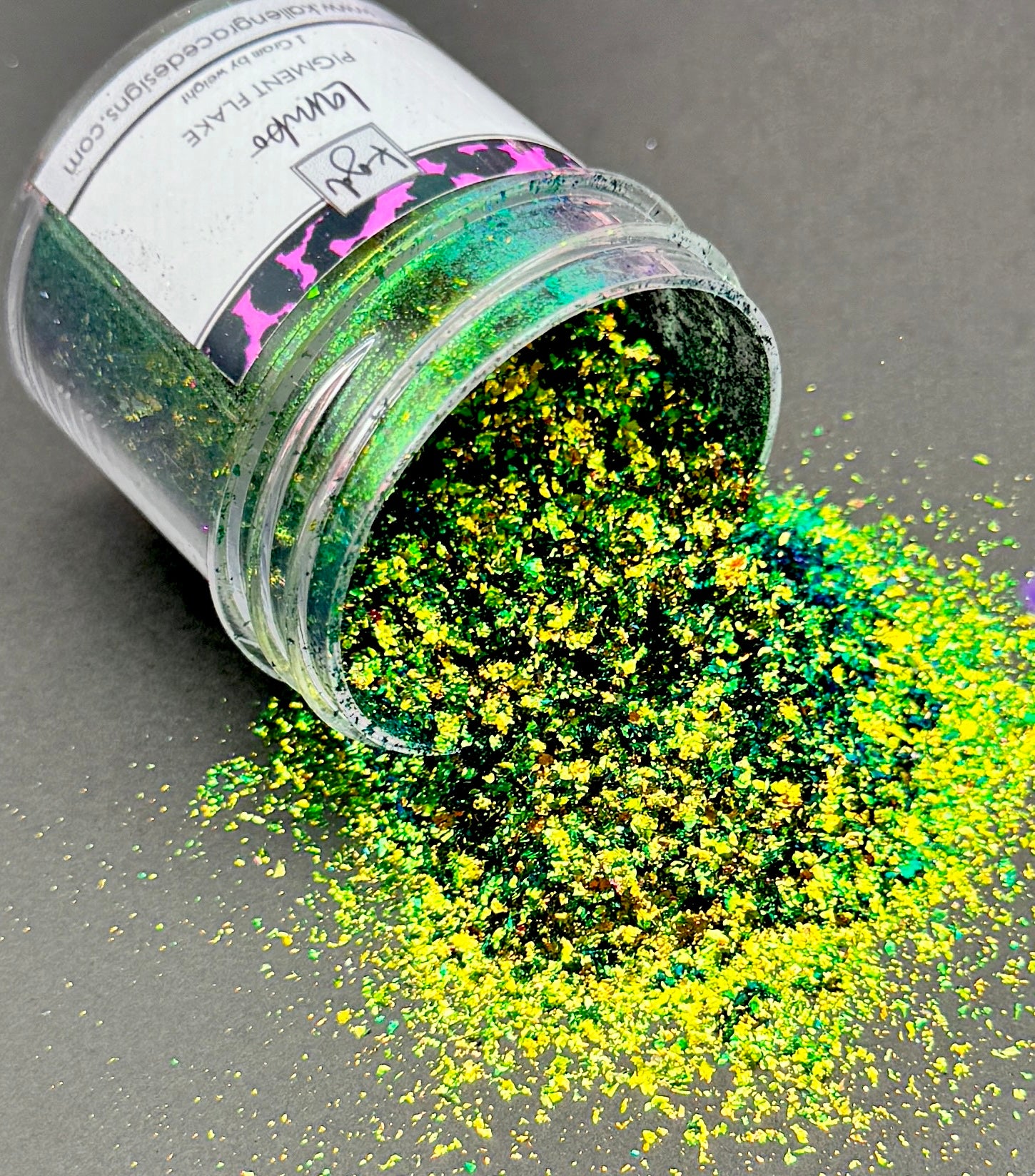 Lambo {Chameleon Flake}