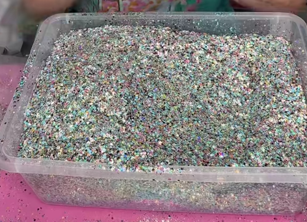 Stardust Scoop {VAULT GLITTER MIX 11/21}