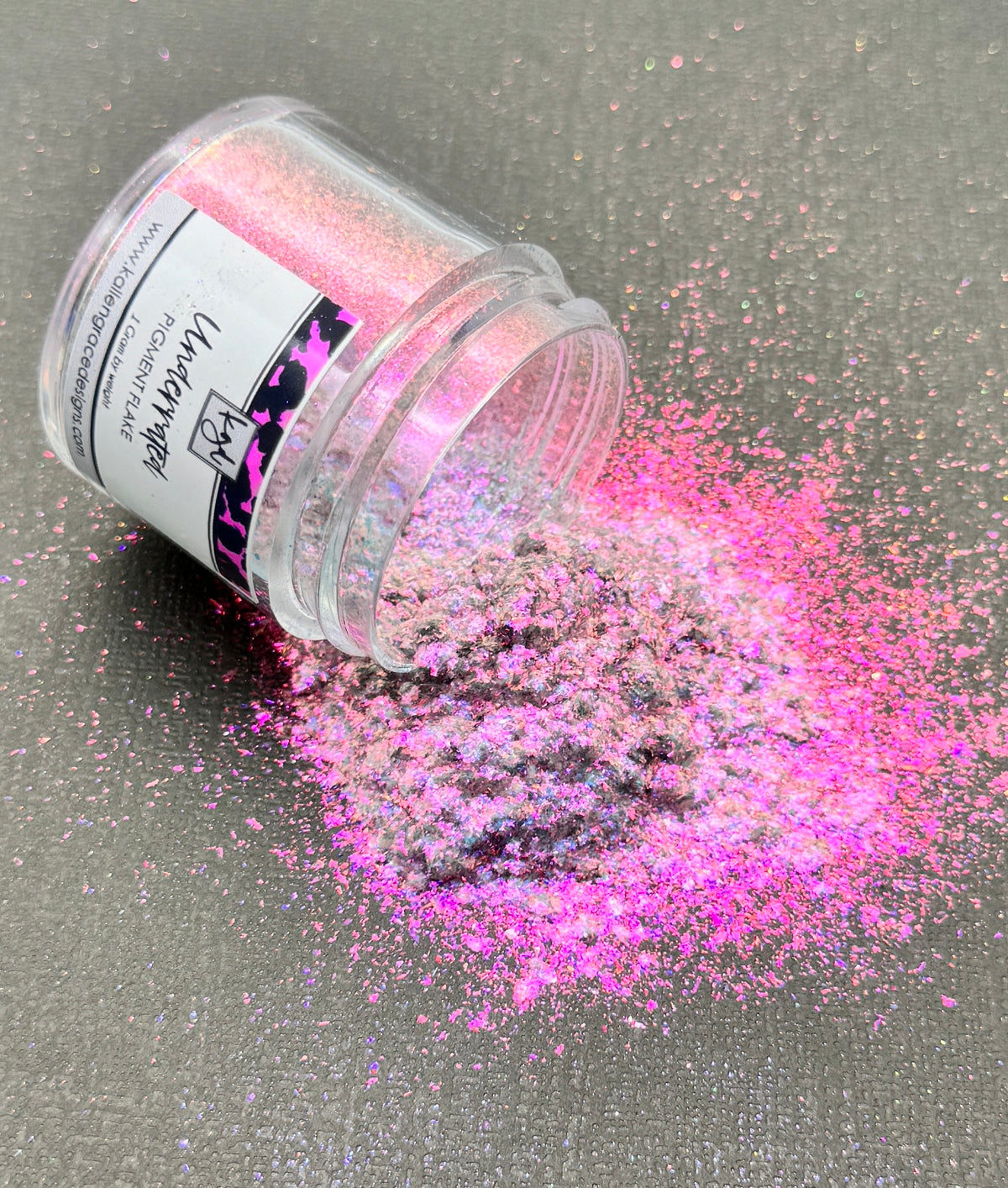 Underrated // Pigment Flake