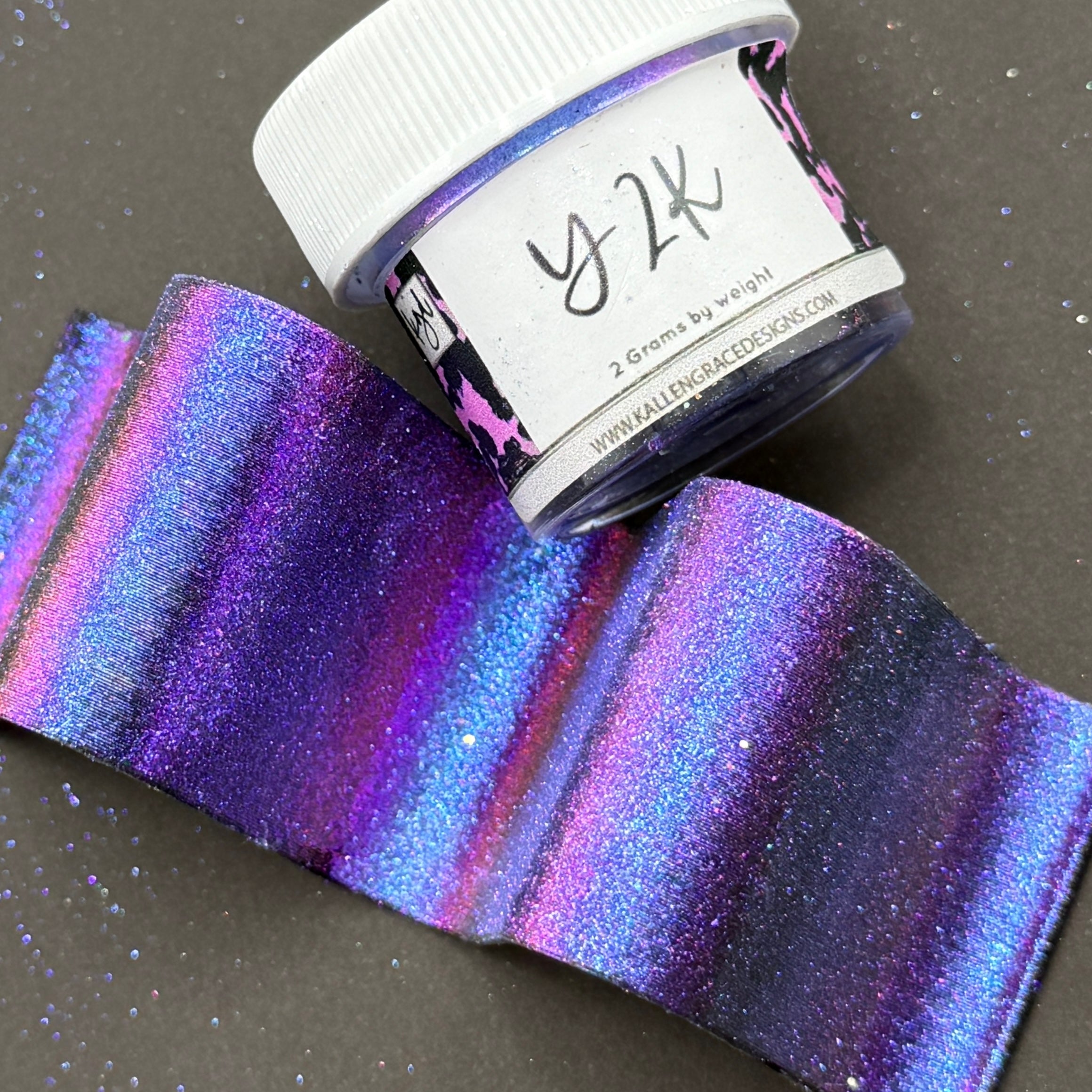 Y2K // 2g Hypershift Chameleon Pigment