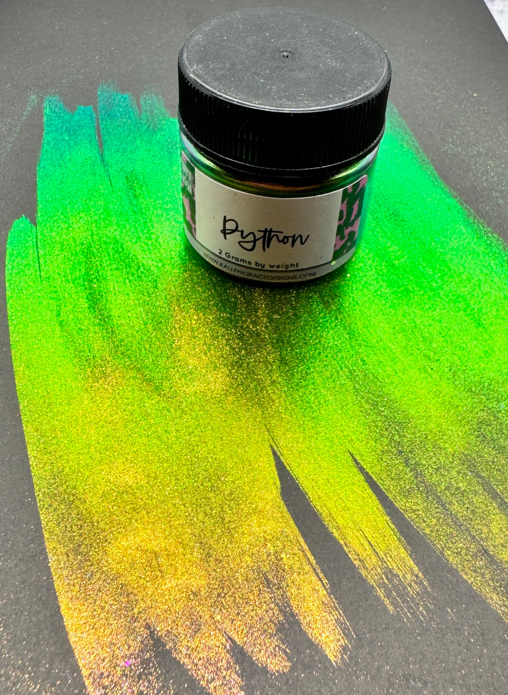 Python // Super Chameleon Pigment 2g