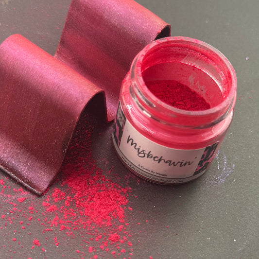 Misbehavin' // 3g Pigment