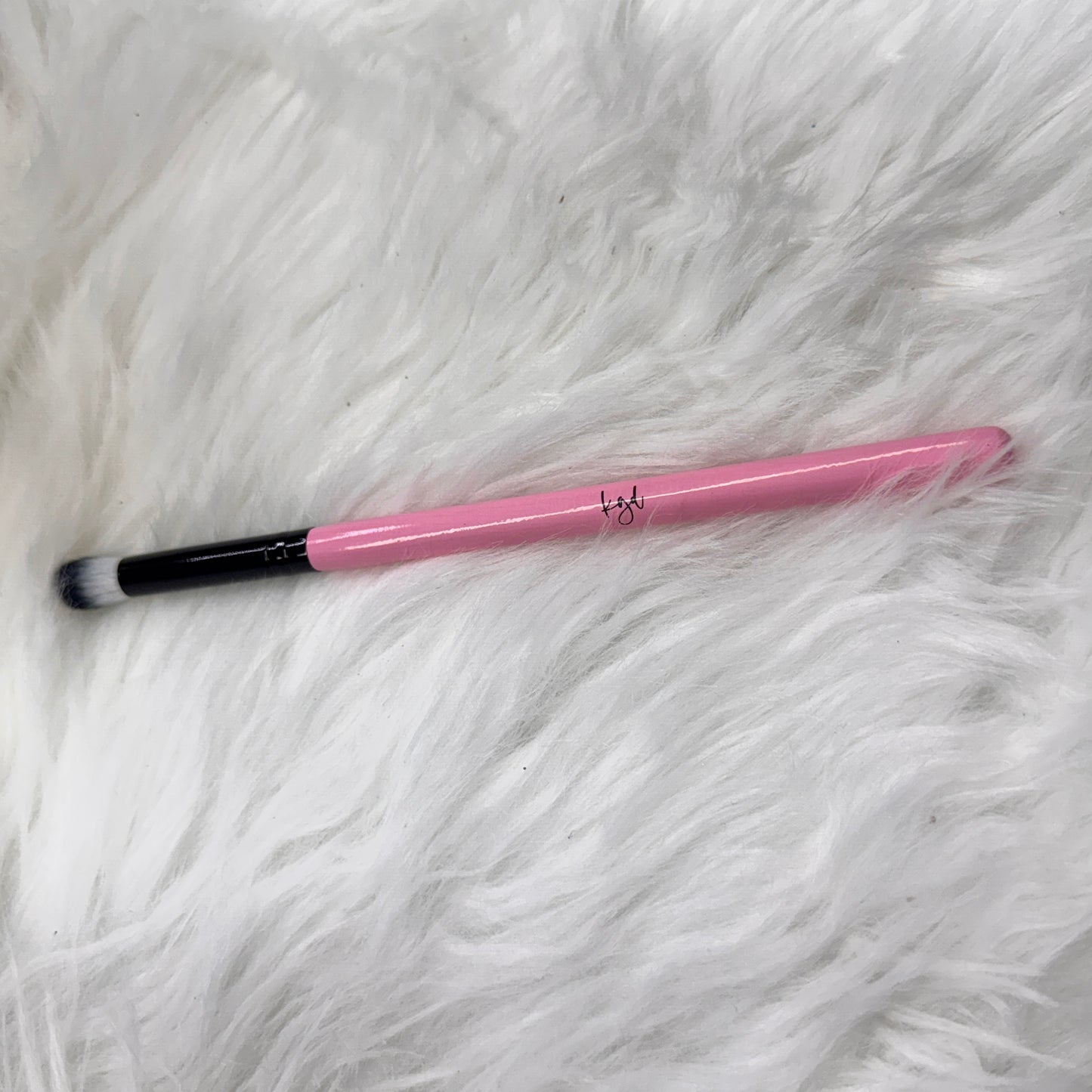 Floofy KGD Pigment Brush - Pink