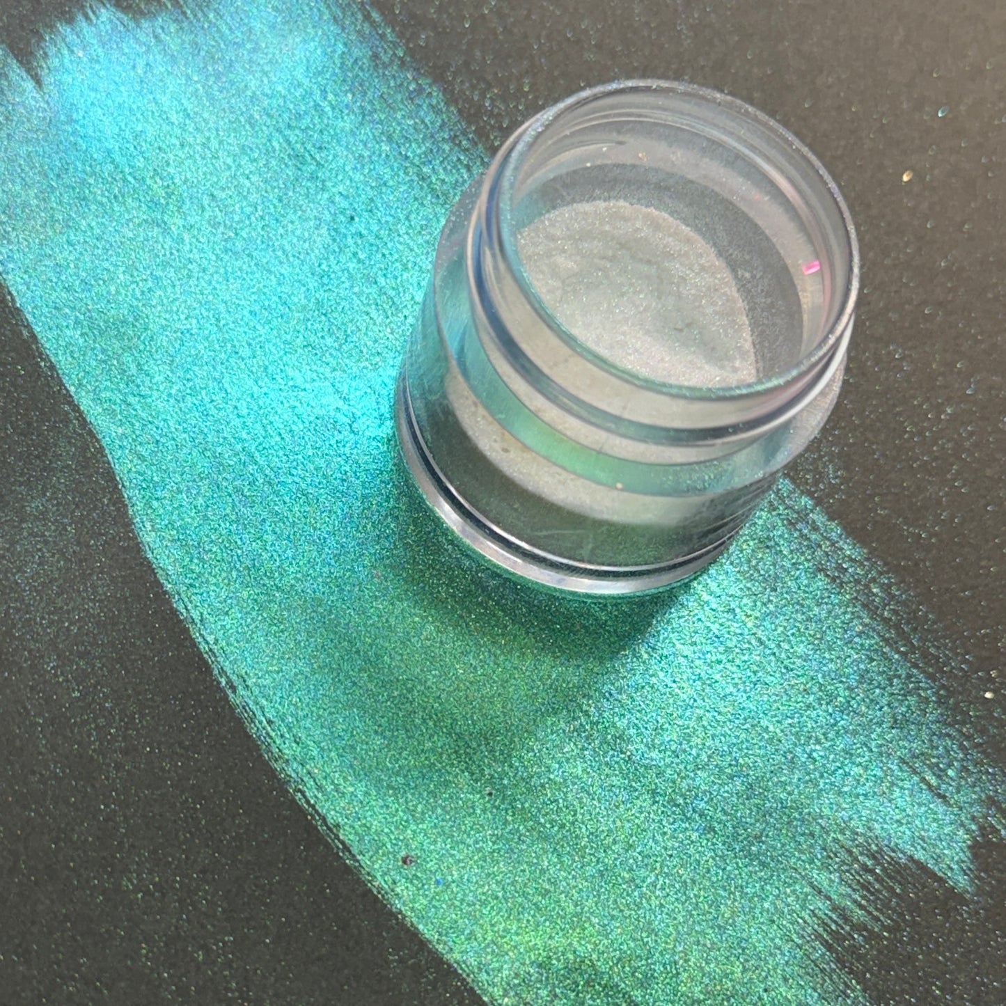 Beach Breeze {Semi-Holo Hypershift Pigment}