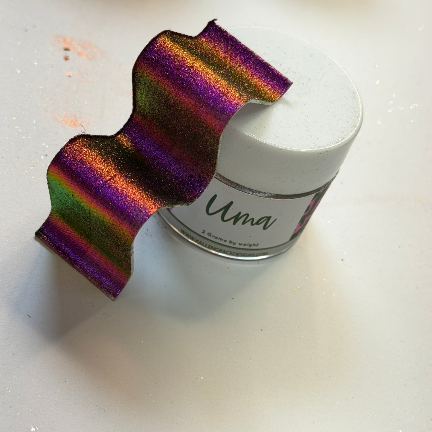 Uma // Super Chameleon Pigment 2g