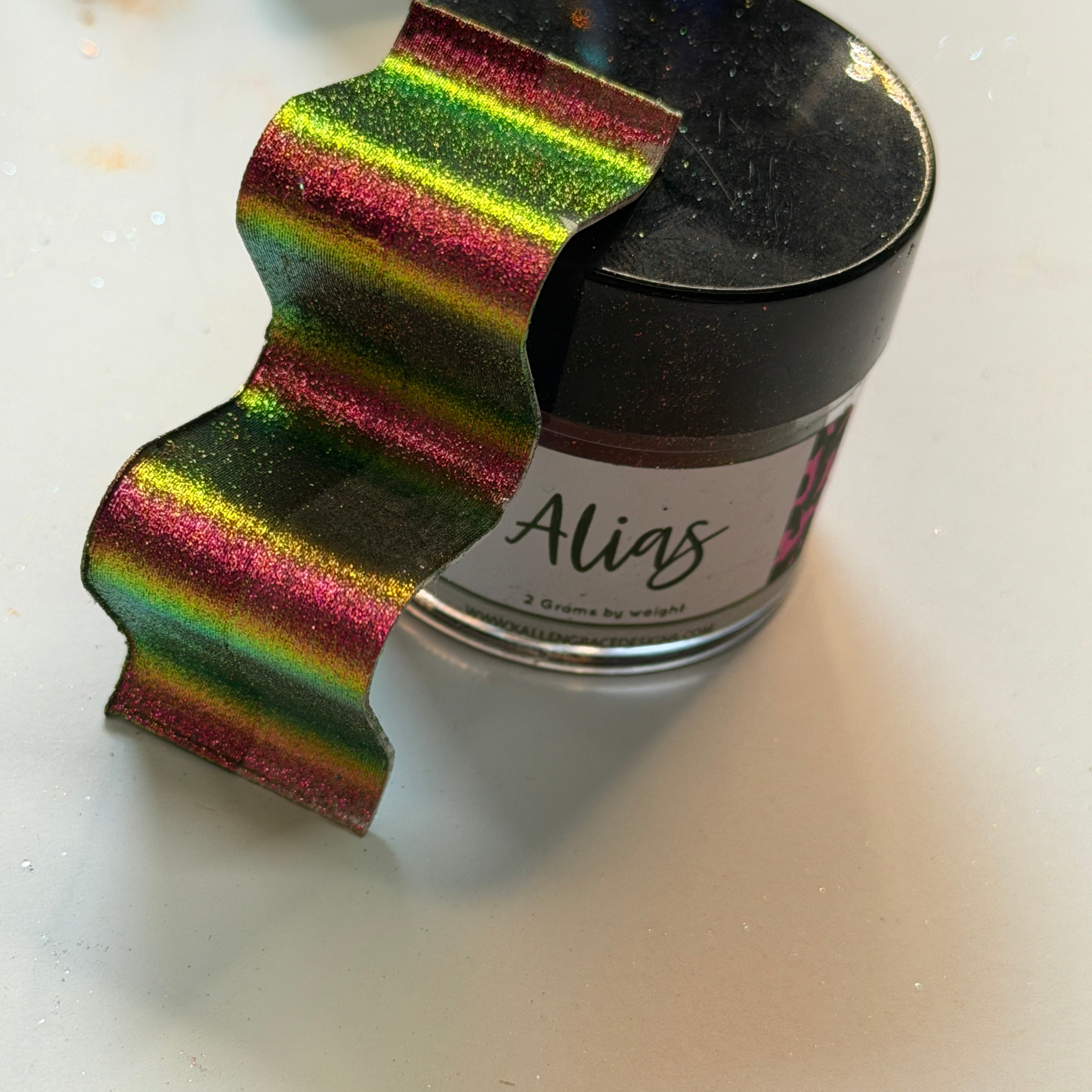 Alias// Super Chameleon Pigment 2g