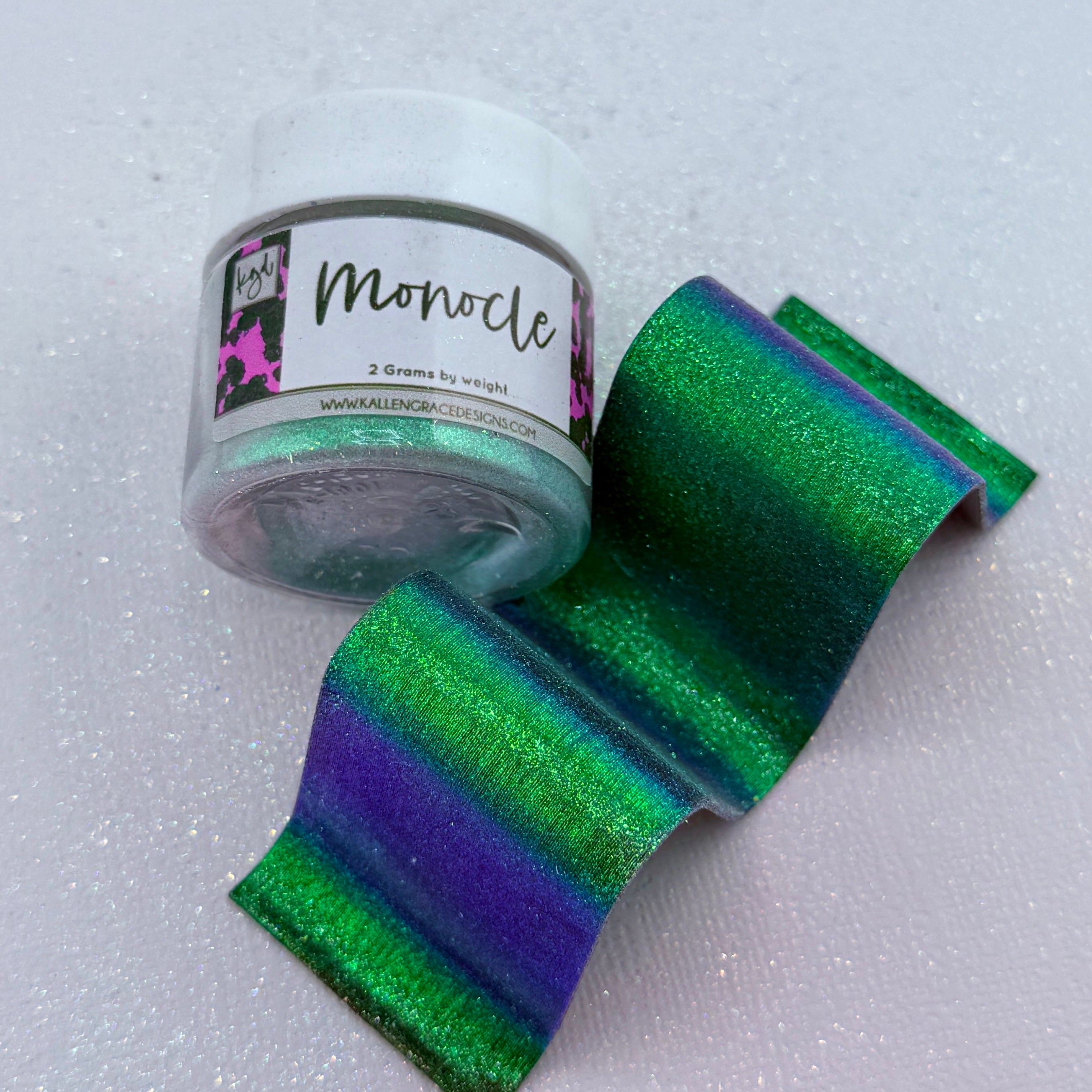 Monocle // 2g Chrome Chameleon Pigment