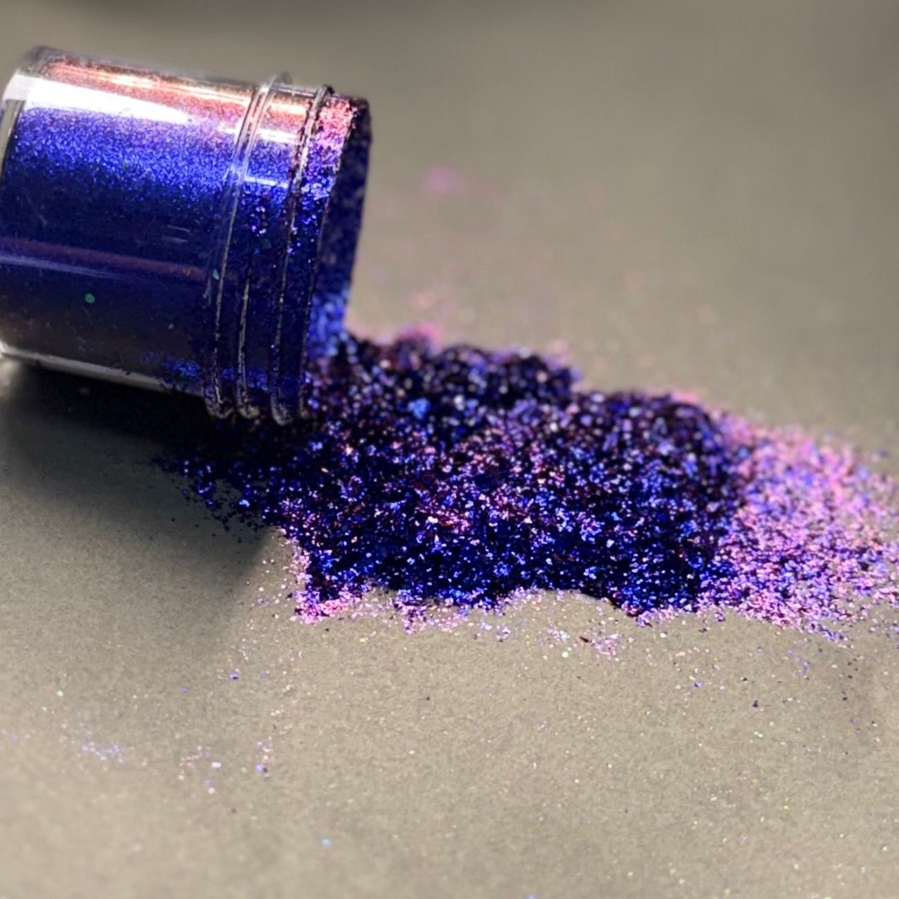 Night Echo {1g Chameleon Flake}