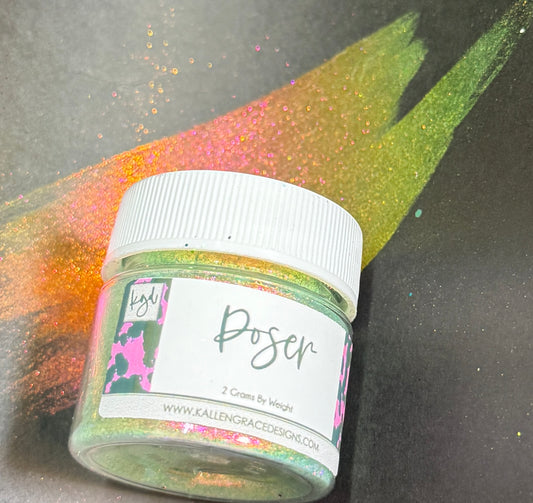 Poser // Hypershift Chameleon Pigment 2g