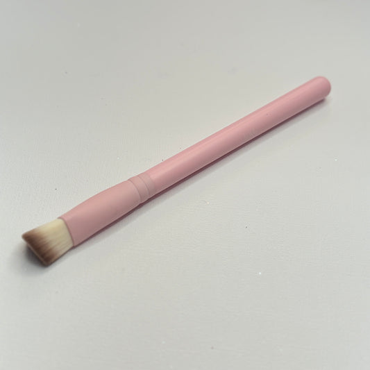 Matte Pink Triangle Floofy Brush