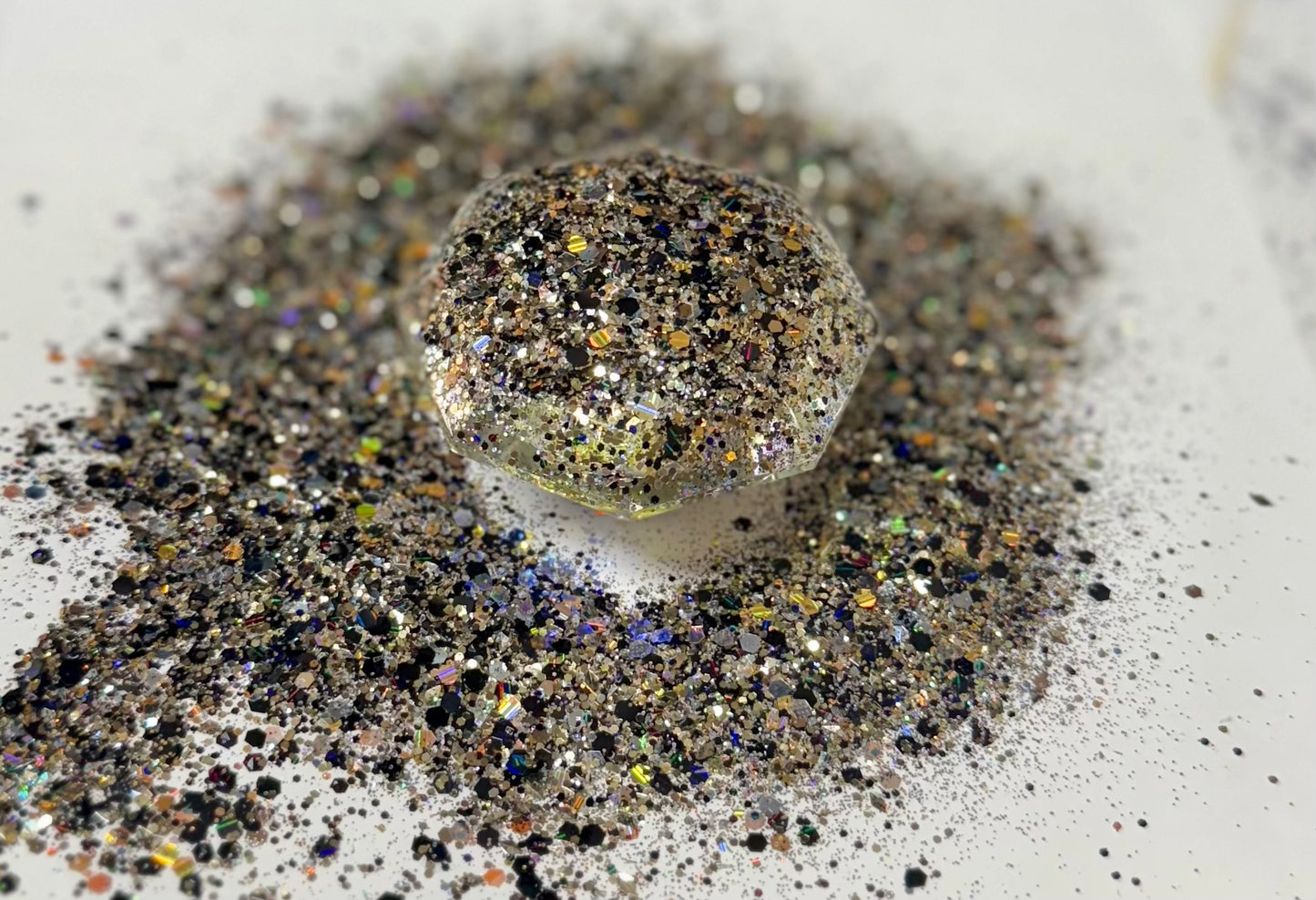 Call me at 8 {VAULT GLITTER MIX 10/3}