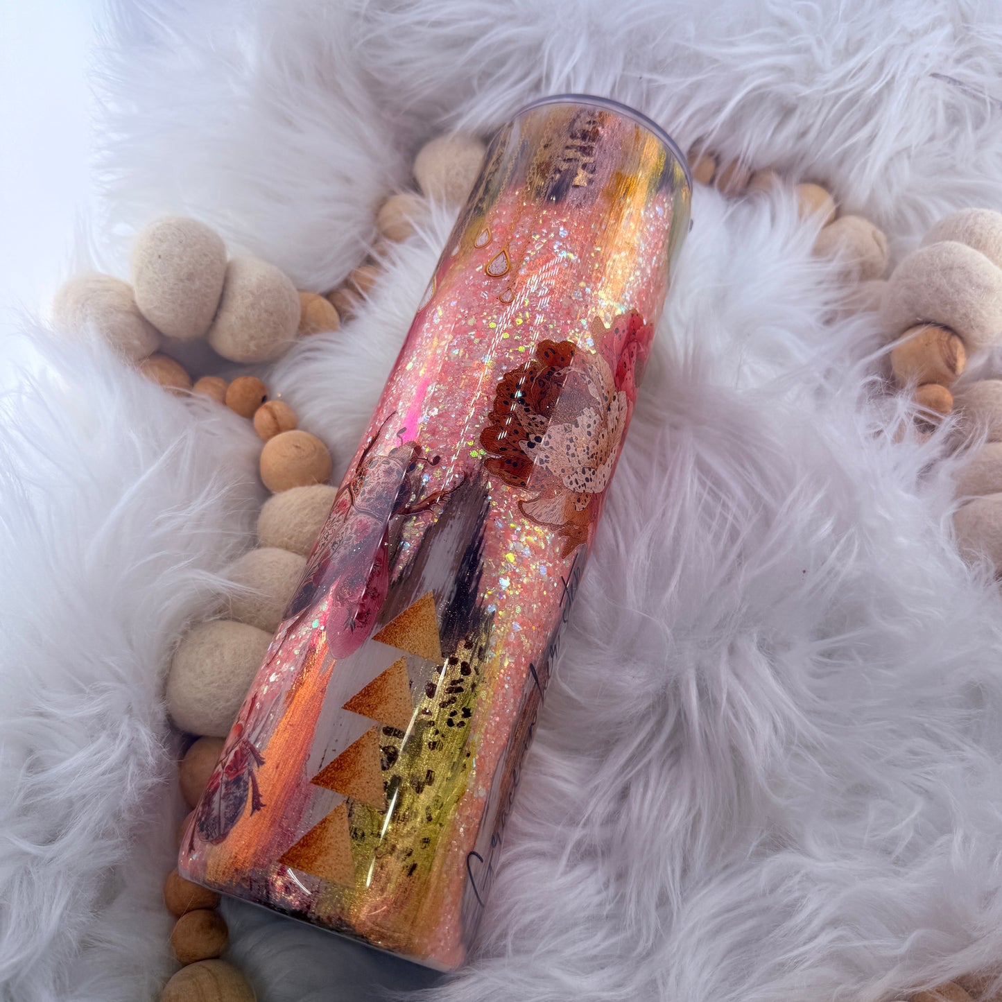 #16 Grace in her step • Throwdown Tumbler// 32 Plump