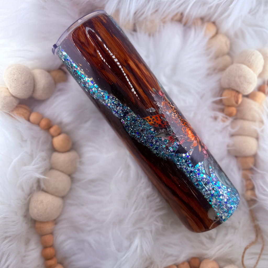 #19 River Woodgrain Floral // 32 Plump