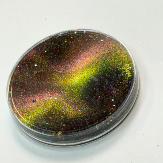 Magnetic Attraction // 2g Super Chameleon Magnetic Pigment