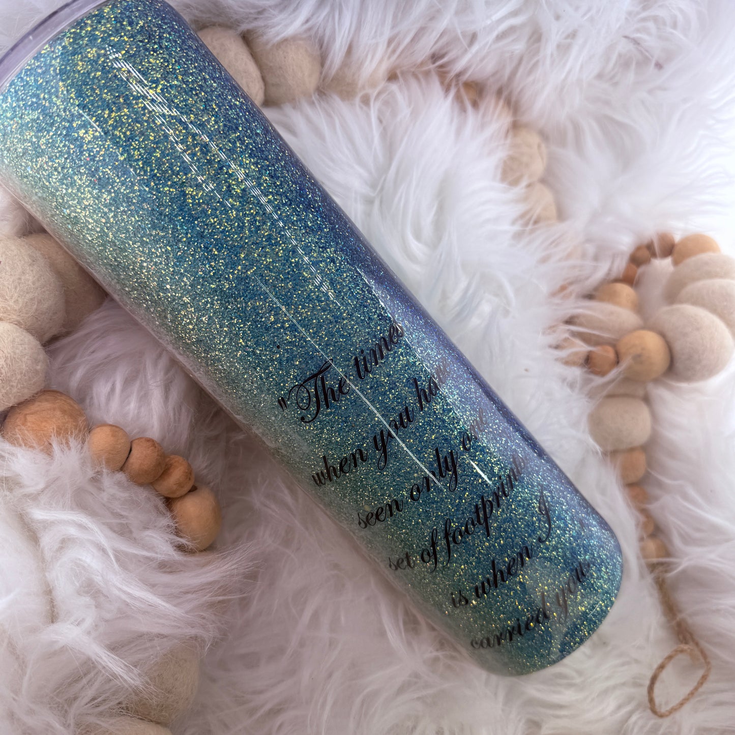 #32 Beach w/ footprints quote // 32 Plump