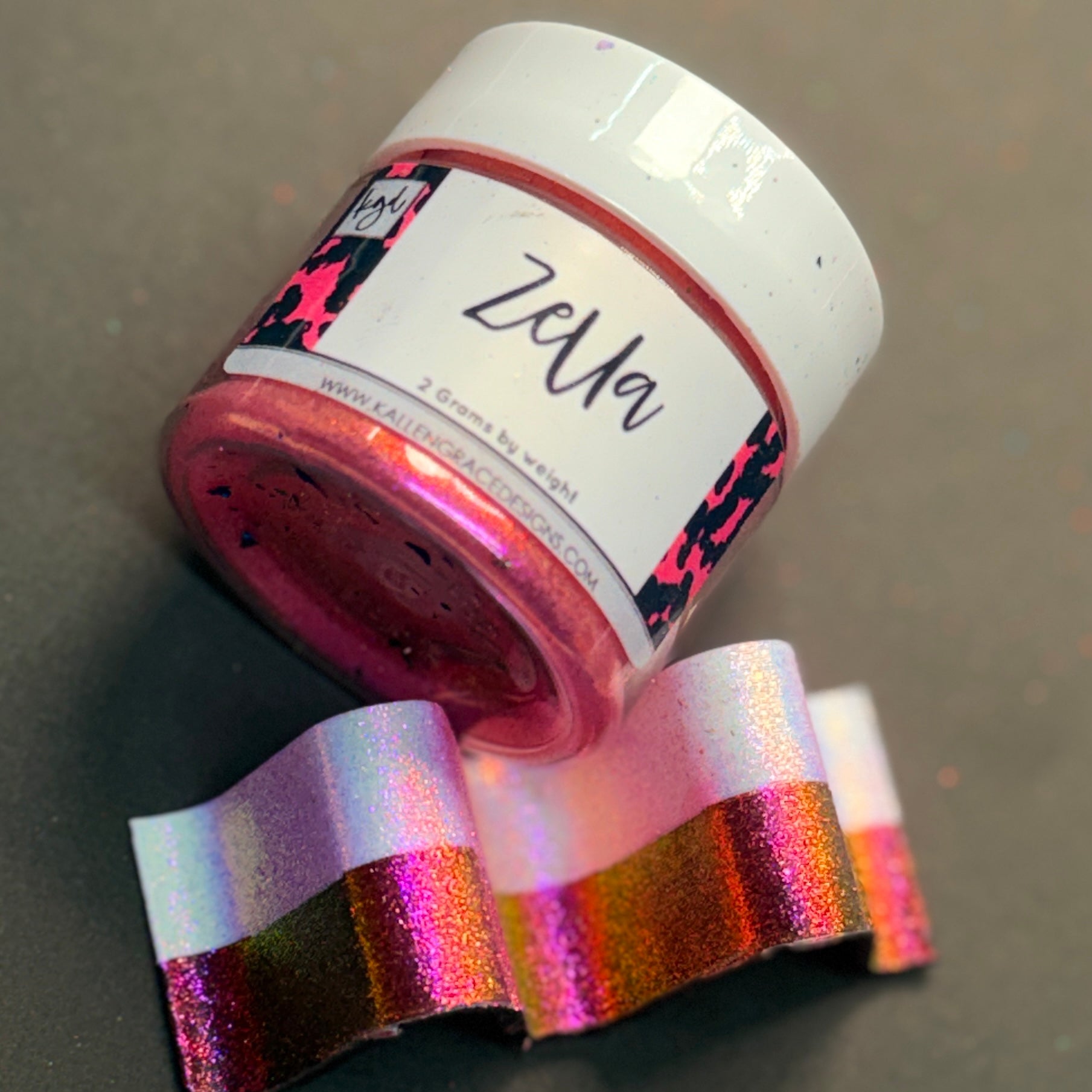 Zella // Hypershift Pigment 2G