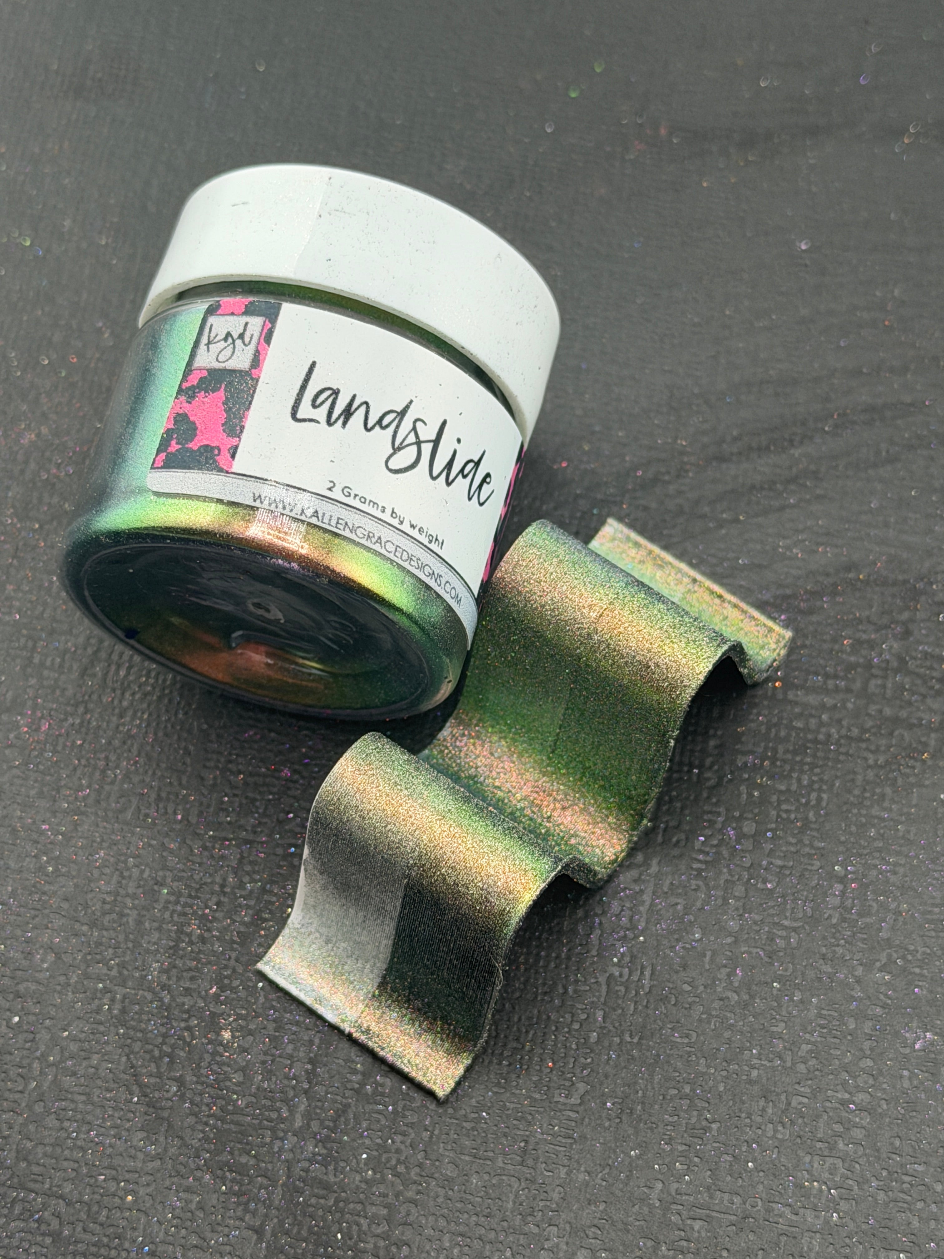 Landslide // Holographic Super Chameleon Pigment 2G
