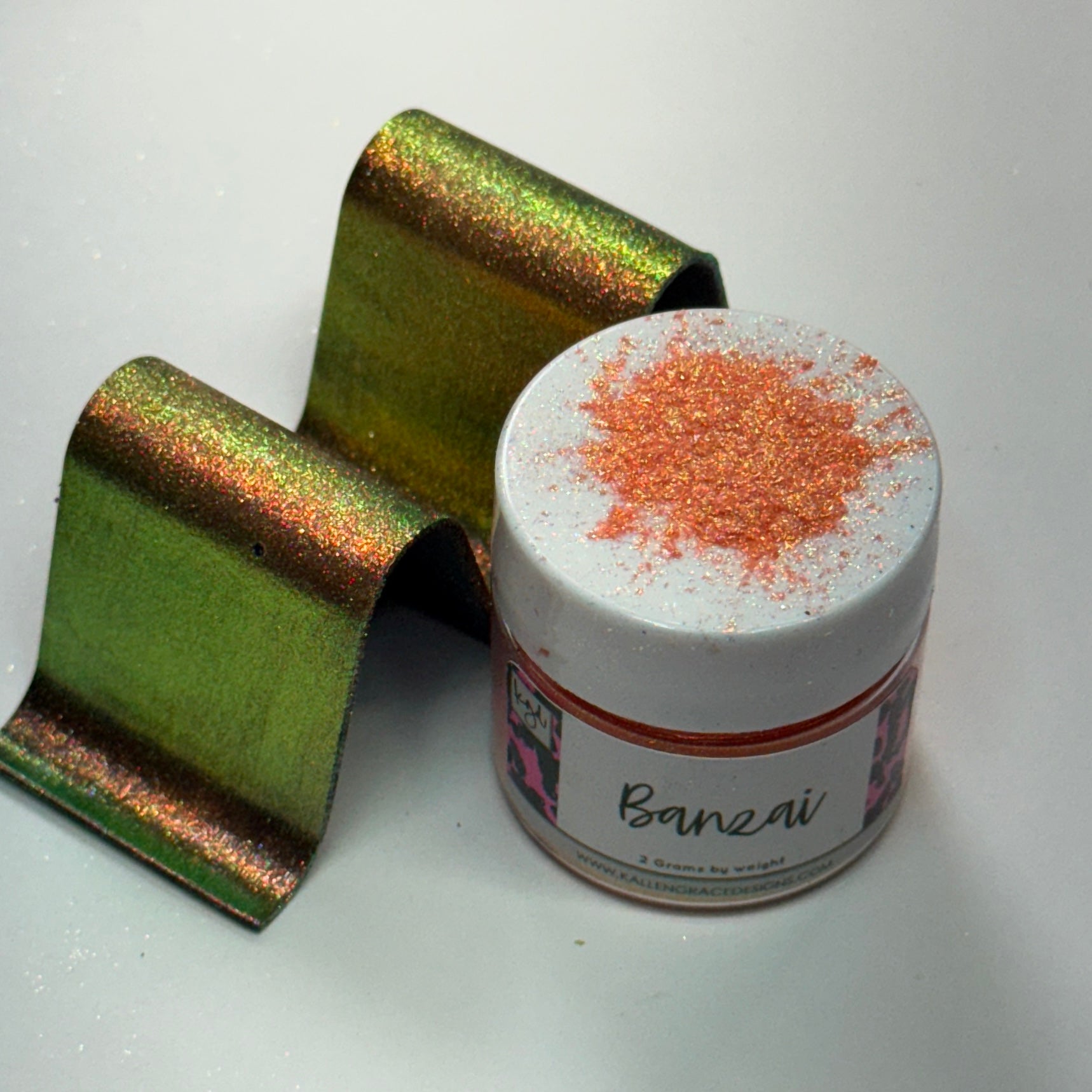 Banzai // 2g Chameleon Pigment