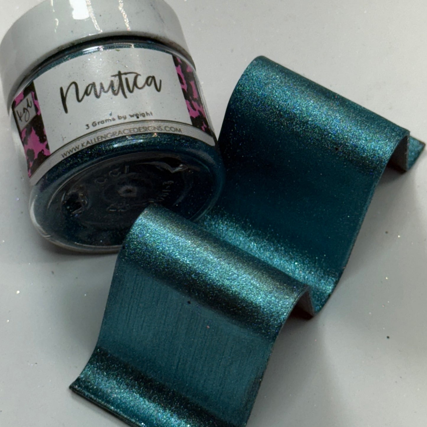 Nautica // 3g Chrome Pigment