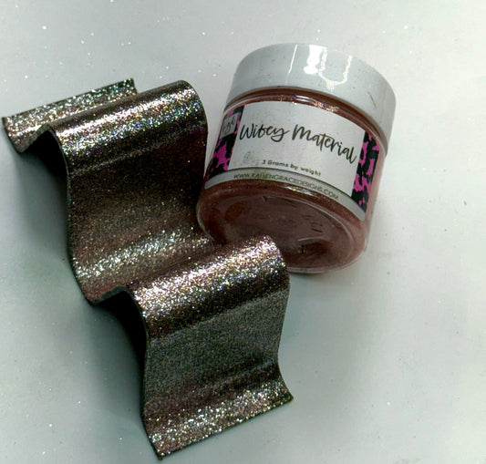 Wifey Material // Chrome Pigment 3g