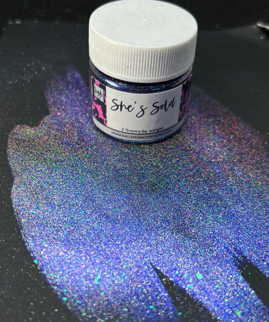 She's Sold // Holographic Chameleon Pigment