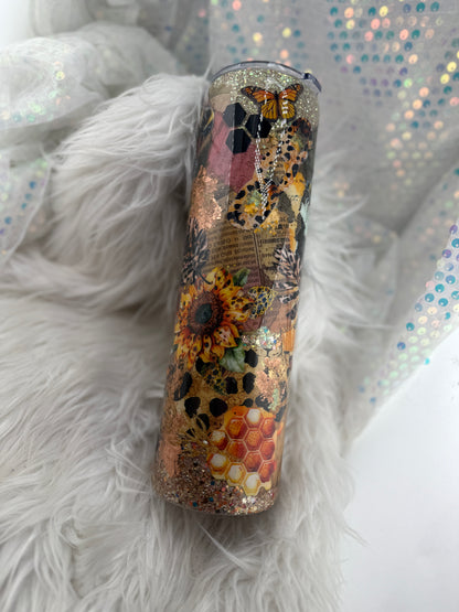 #68 {RTS} Bee Decoupage - 32oz Plump
