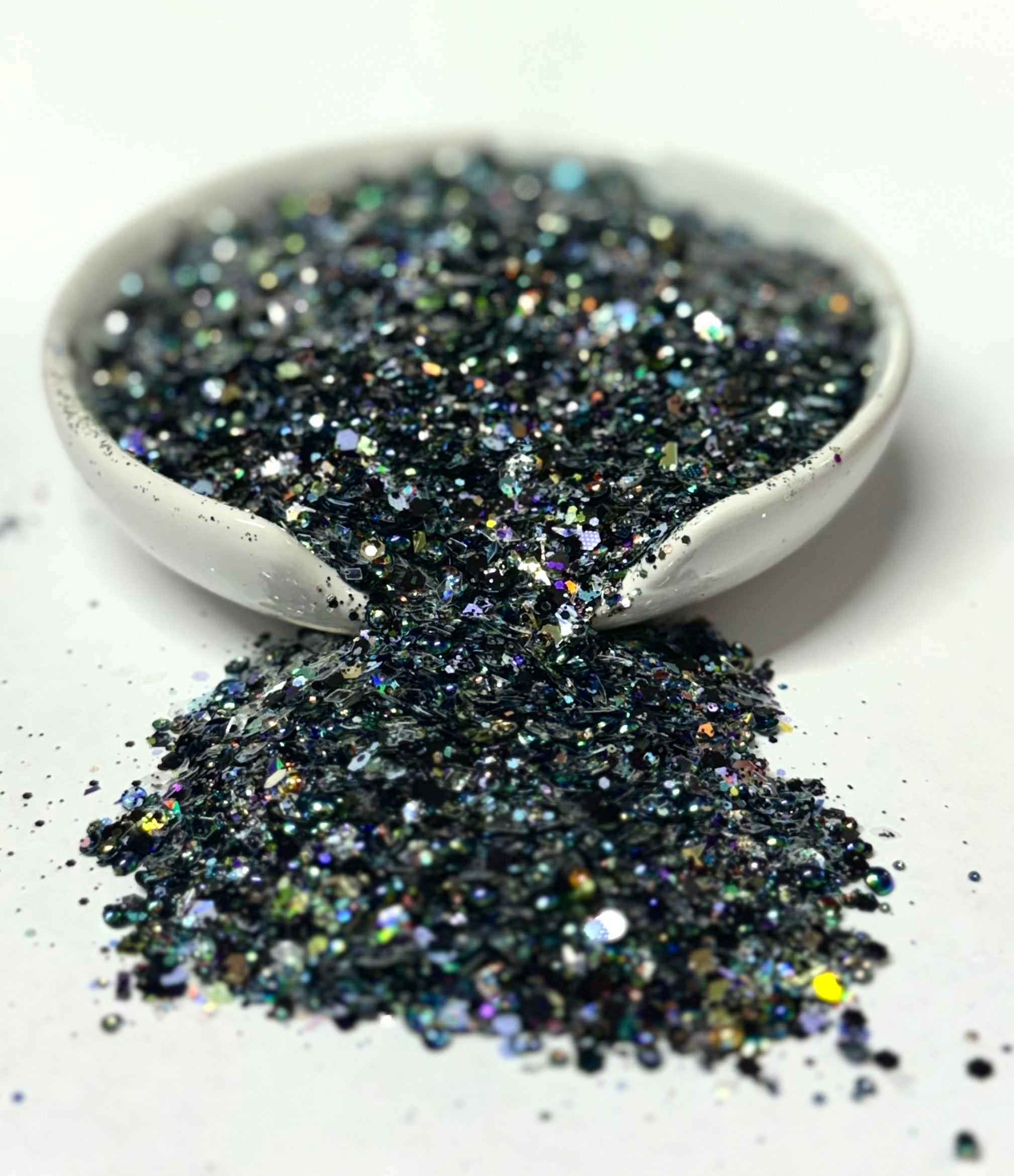 Disco Diva {VAULT GLITTER MIX 4/17}